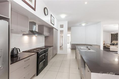 Property photo of 4 Beverley Road Wynnum West QLD 4178
