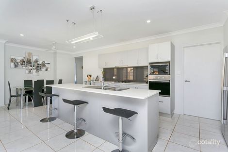 Property photo of 53 McFarlane Drive Kanimbla QLD 4870