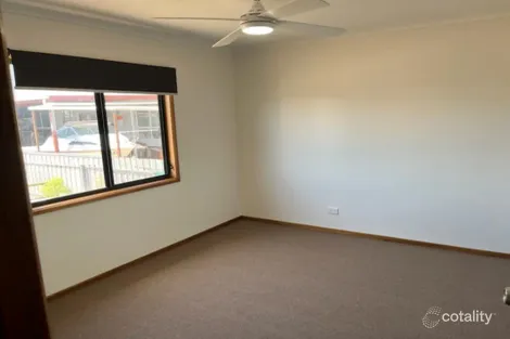 Property photo of 10 Pool Crescent Miranda SA 5700