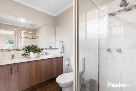 Property photo of 4 Terri-Ester Drive Berwick VIC 3806