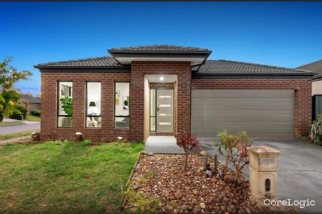 Property photo of 26 Lusitano Way Clyde North VIC 3978