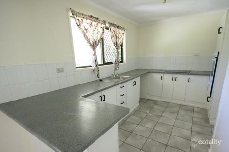 Property photo of 10 Maple Court Hay Point QLD 4740