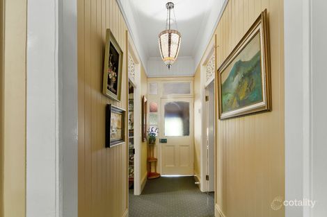 Property photo of 31 Warwick Road Ipswich QLD 4305
