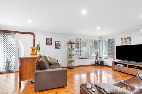 Property photo of 12 Saarinen Close Thornton NSW 2322