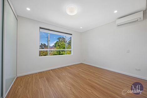 11 Dan Cres, Castle Hill, NSW 2154