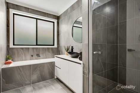 Property photo of 5 Harding Street Mickleham VIC 3064