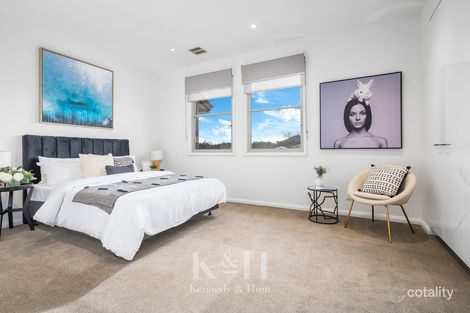 Property photo of 33 Stern Way New Gisborne VIC 3438