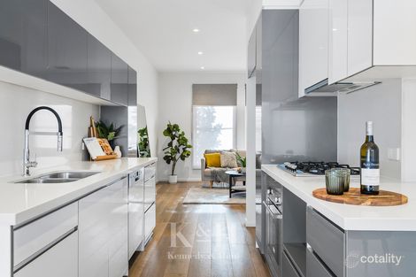Property photo of 33 Stern Way New Gisborne VIC 3438