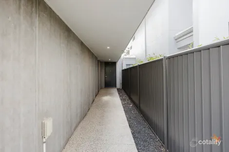 Property photo of 40B Polglass Way Ardross WA 6153