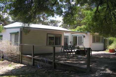 Property photo of 128 Warburton Highway Lilydale VIC 3140