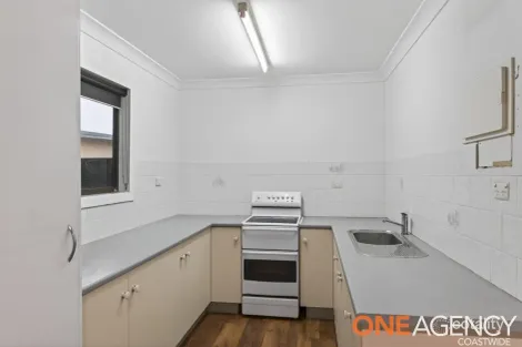 Property photo of 3 Jean Avenue Berkeley Vale NSW 2261