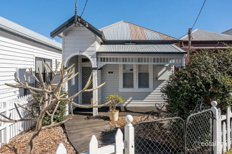 37 Fullerton St, Stockton, NSW 2295