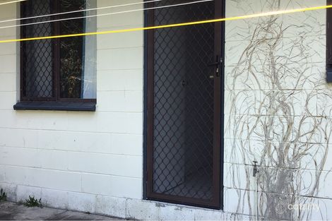 2/19 Bideford St, Torquay, QLD 4655