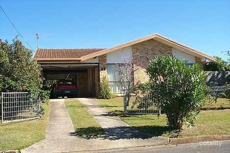 2 Marawa Dr, Parrearra, QLD 4575