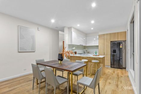 Property photo of 2/40 Woodhouse Road Doncaster East VIC 3109