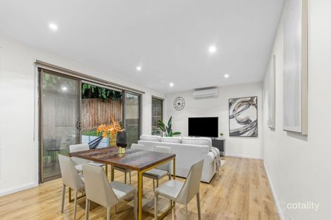 Property photo of 2/40 Woodhouse Road Doncaster East VIC 3109