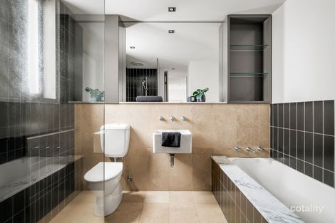 Property photo of 2/576 Orrong Road Armadale VIC 3143