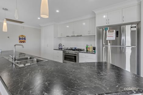 Property photo of 16 Samson Avenue Estella NSW 2650