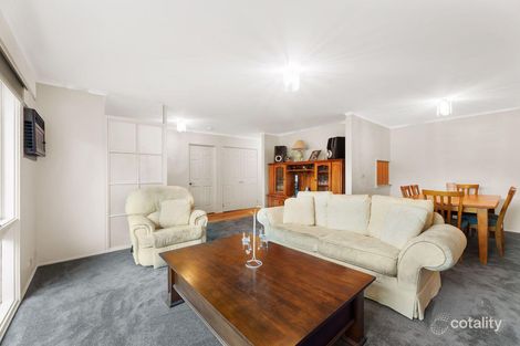 Property photo of 15 Dumfries Way Wantirna VIC 3152