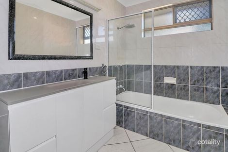 Property photo of 17-19 Kingsford Street Mooroobool QLD 4870