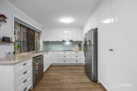Property photo of 2 Murrumba Court Flinders View QLD 4305