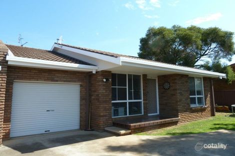 2/3 Cowper Cl, North Tamworth, NSW 2340