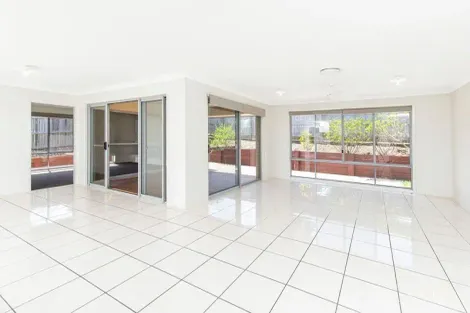 Property photo of 9 Bellflower Crescent Mount Cotton QLD 4165
