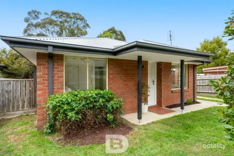 Property photo of 4 High Street Woodend VIC 3442