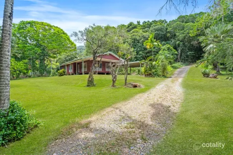 Property photo of 104-108 Stanton Road Smithfield QLD 4878