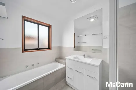 Property photo of 25 Dalziel Street Gowrie ACT 2904