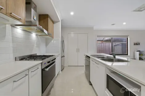 Property photo of 48 Hammersmith Circuit Traralgon VIC 3844