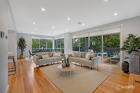 Property photo of 2/2 Doorawarrah Court Mount Waverley VIC 3149