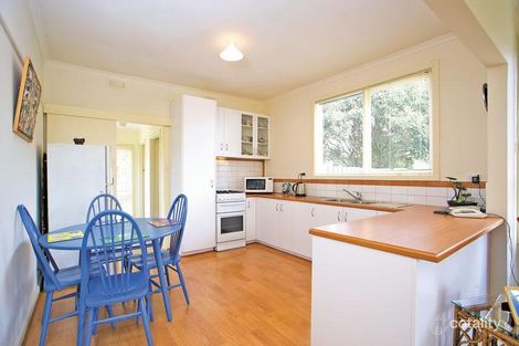 Property photo of 3 Carbeena Parade Heidelberg West VIC 3081