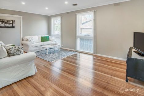 Property photo of 16 Bunarong Drive Frankston VIC 3199