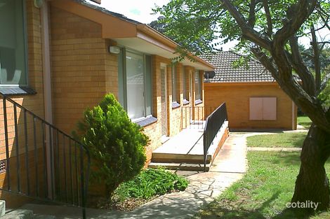 Property photo of 2/106 Uriarra Road Crestwood NSW 2620