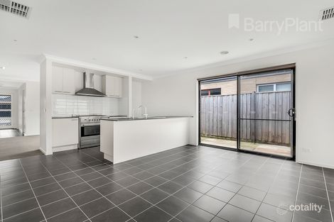 Property photo of 7 Lucy Crescent Greenvale VIC 3059
