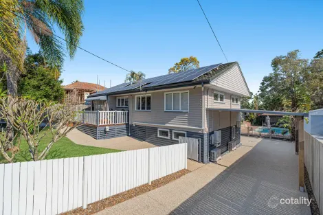 Property photo of 30 Glading Street Manly West QLD 4179
