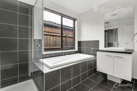 Property photo of 7 Lucy Crescent Greenvale VIC 3059