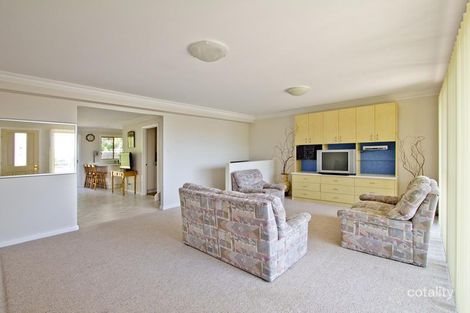 Property photo of 31 Sherwood Crescent Narraweena NSW 2099