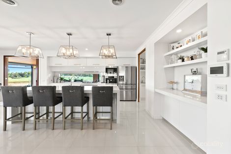 10 Bluewater Dr, Sandhurst, VIC 3977