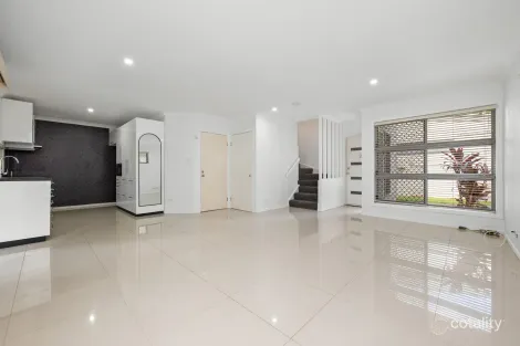 2/64 Kitchener St, Coorparoo, QLD 4151