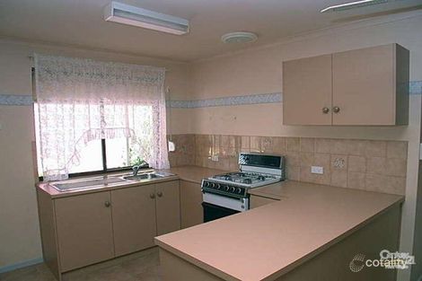 Property photo of 17 Coonawarra Close Woodcroft SA 5162