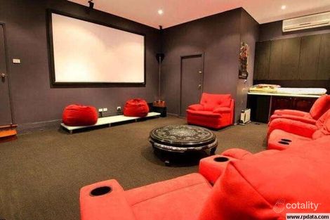 Property photo of 2 Jerrawa Place Glenhaven NSW 2156