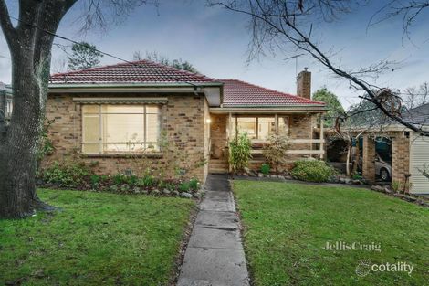 Property photo of 30 Mandowie Crescent Croydon VIC 3136