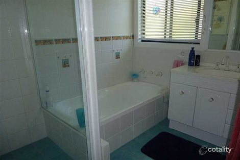 Property photo of 43 Seabreeze Parade Green Point NSW 2428