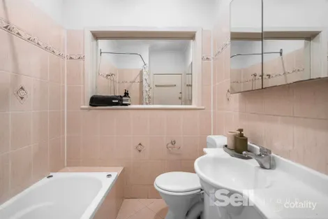 Property photo of 1/26 Lewis Street Springvale VIC 3171