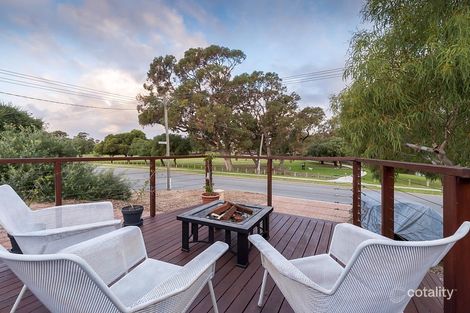 Property photo of 11 Green Road Hillarys WA 6025