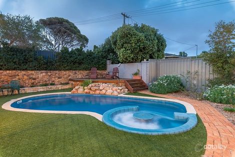 Property photo of 11 Green Road Hillarys WA 6025