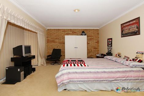 Property photo of 49 Highclere Boulevard Marangaroo WA 6064