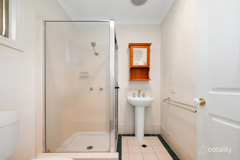 Property photo of 2/36 Beverley Street Morningside QLD 4170
